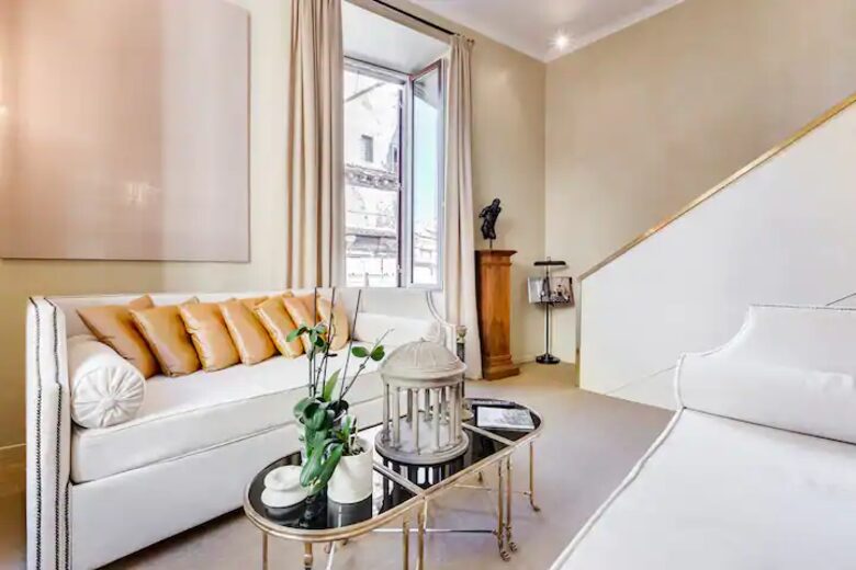 The Flair | Pantheon view - Rome, Italy