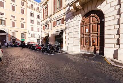 The Flair | Pantheon view - Rome, Italy