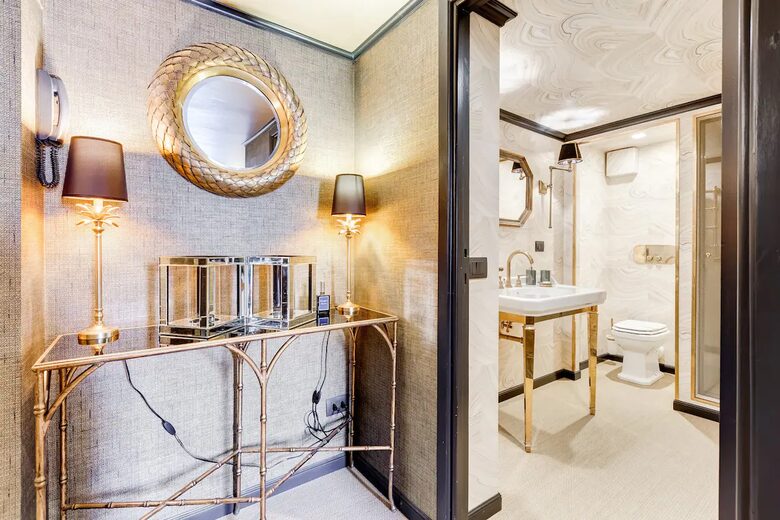 The Flair | Pantheon view - Rome, Italy