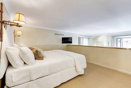 The Flair | Pantheon view - Rome, Italy