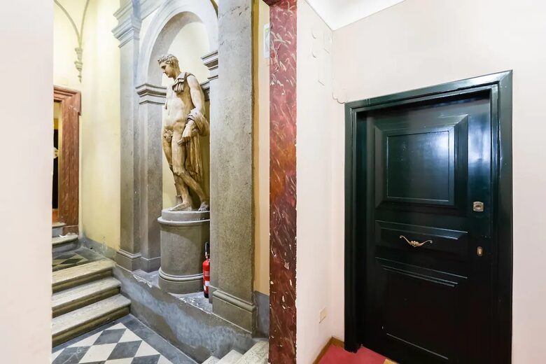 The Flair | Pantheon view - Rome, Italy