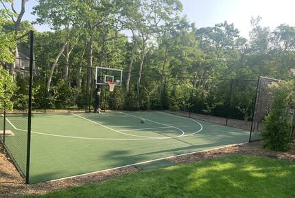 Southampton Masterpiece with a Pool + Sauna - Southampton, New York