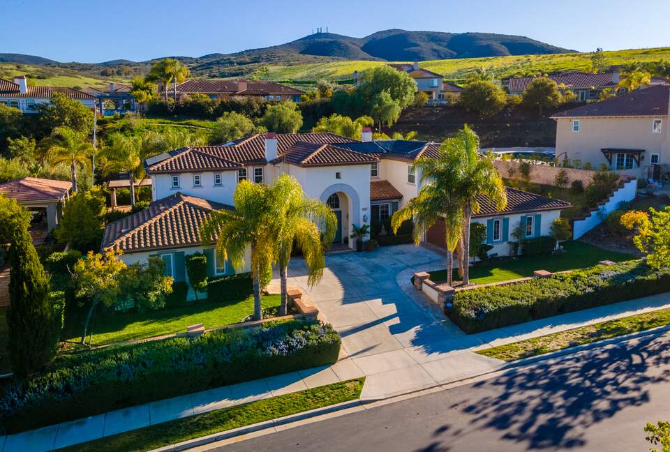 Family Paradise in San Diego Gated Community - San Diego, California