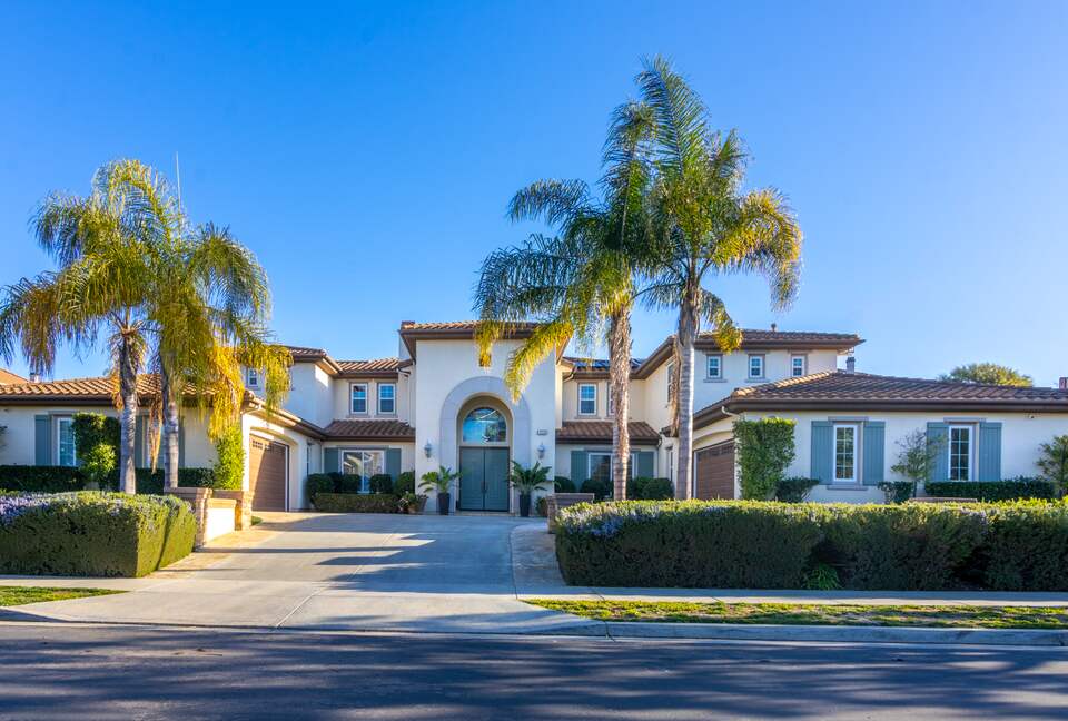 Family Paradise in San Diego Gated Community - San Diego, California