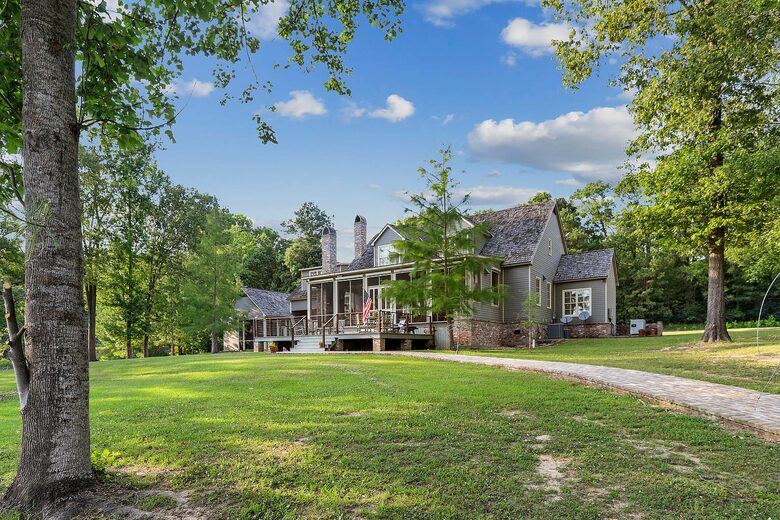 Stunning Saint Francisville Lakefront - Saint Francisville, Louisiana