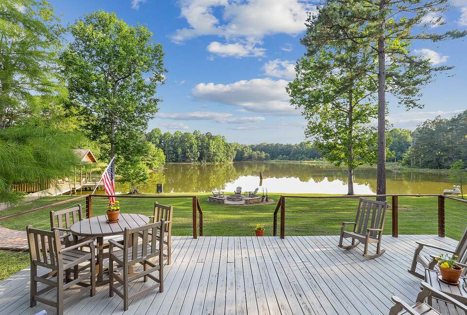 Stunning Saint Francisville Lakefront - Saint Francisville, Louisiana