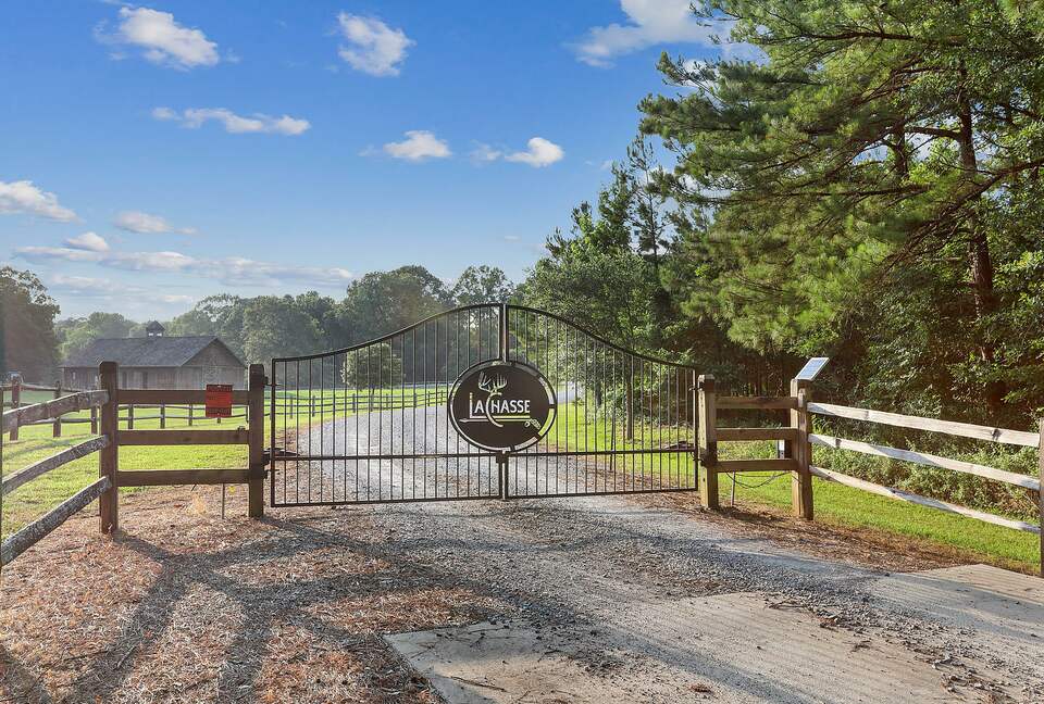 Stunning Saint Francisville Lakefront - Saint Francisville, Louisiana