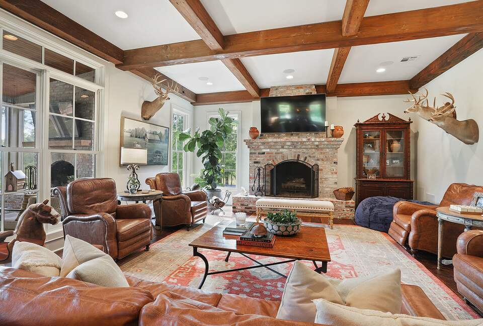 Stunning Saint Francisville Lakefront - Saint Francisville, Louisiana