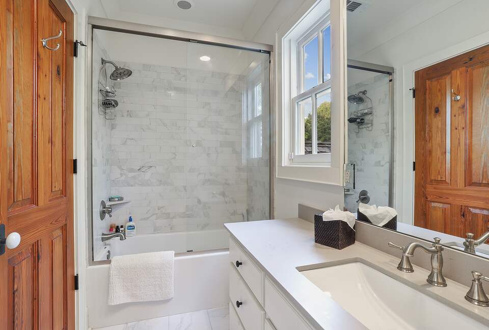 Stunning Saint Francisville Lakefront - Saint Francisville, Louisiana