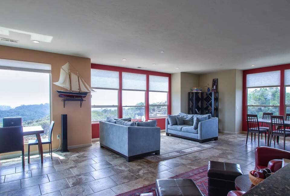 Gated Hilltop Home with Panoramic Bay Views - Royal Oaks, California