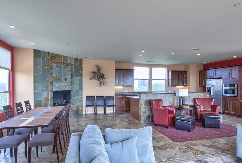 Gated Hilltop Home with Panoramic Bay Views - Royal Oaks, California