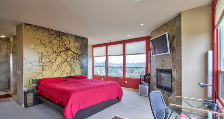 Gated Hilltop Home with Panoramic Bay Views - Royal Oaks, California