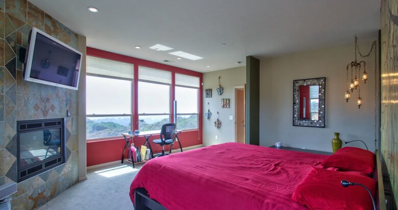 Gated Hilltop Home with Panoramic Bay Views - Royal Oaks, California