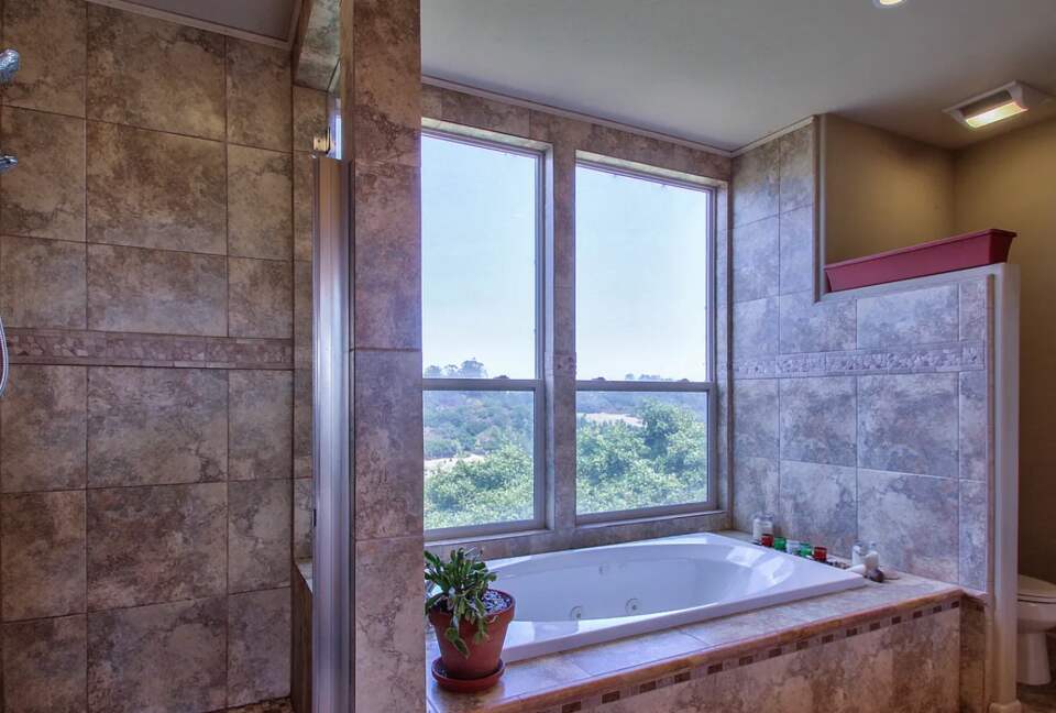 Gated Hilltop Home with Panoramic Bay Views - Royal Oaks, California