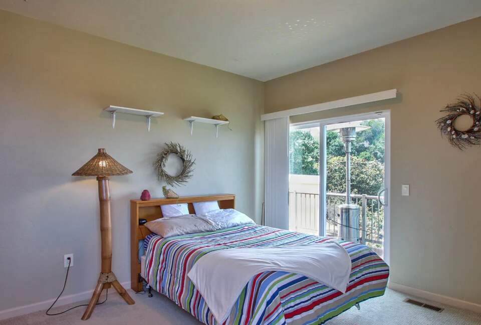 Gated Hilltop Home with Panoramic Bay Views - Royal Oaks, California