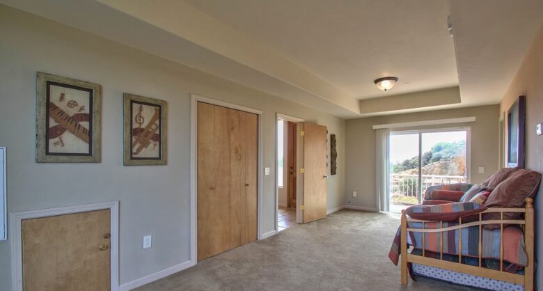 Gated Hilltop Home with Panoramic Bay Views - Royal Oaks, California