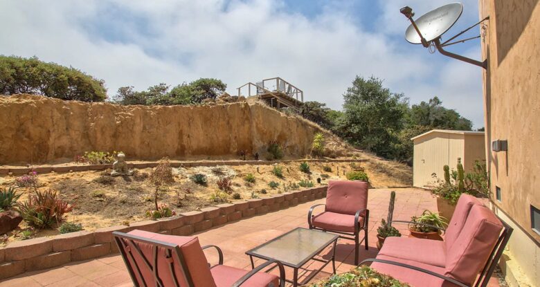 Gated Hilltop Home with Panoramic Bay Views - Royal Oaks, California