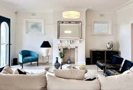 Sit in the lounge with the doors open to hear the ocean waves