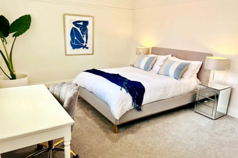 Stunning ocean view Manly home, walk to Manly beach and Sydney harbour - Manly, Australia