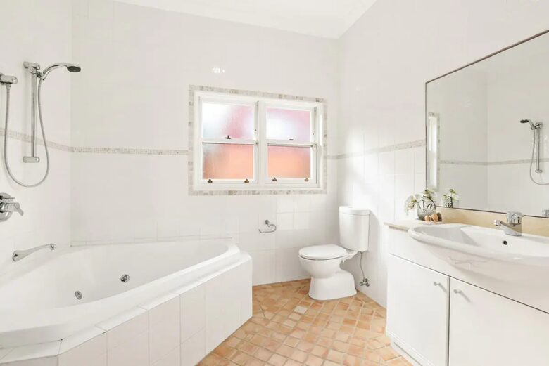 Stunning ocean view Manly home, walk to Manly beach and Sydney harbour - Manly, Australia