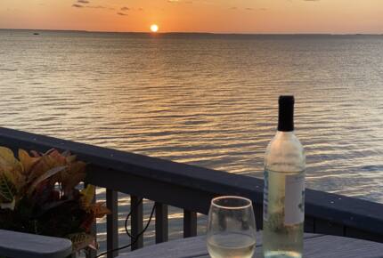Bayfront Getaway with a Pool and Hot Tub - Galveston, Texas