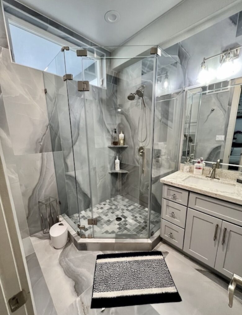 Bayfront Getaway with a Pool and Hot Tub - Galveston, Texas