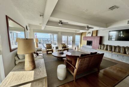 Bayfront Getaway with a Pool and Hot Tub - Galveston, Texas