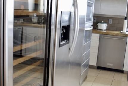 Bayfront Getaway with a Pool and Hot Tub - Galveston, Texas