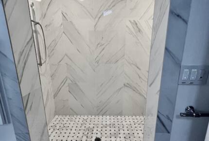 Bayfront Getaway with a Pool and Hot Tub - Galveston, Texas