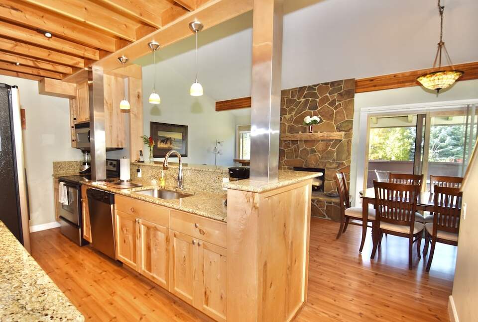 Jackson Hole Gorgeous Condo | Top Location | Great Views - Wilson, Wyoming