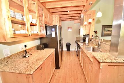 Jackson Hole Gorgeous Condo | Top Location | Great Views - Wilson, Wyoming