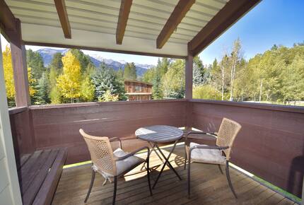 Jackson Hole Gorgeous Condo | Top Location | Great Views - Wilson, Wyoming