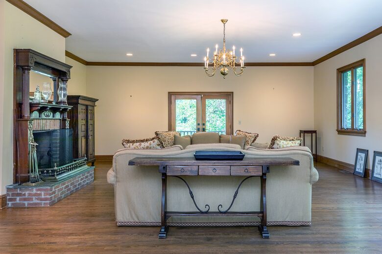 Gorgeous Lake House | 7 Bedrooms | Private Pool - Bridgewater, Connecticut