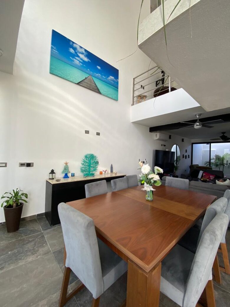 Modern Getaway with a Pool + Jacuzzi - Playa del Carmen, Mexico
