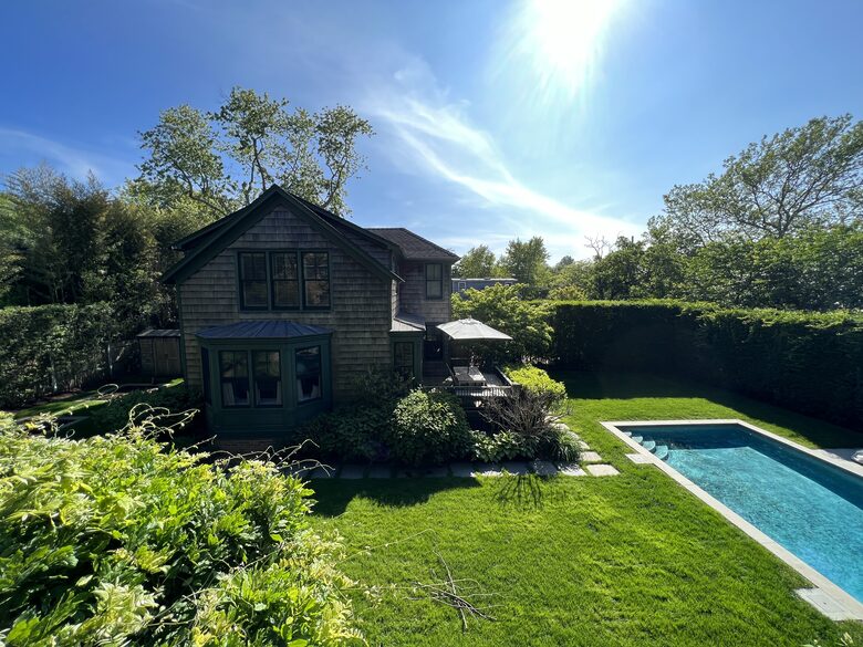 Charming Victorian Sag Harbor Residence - Sag Harbor, New York