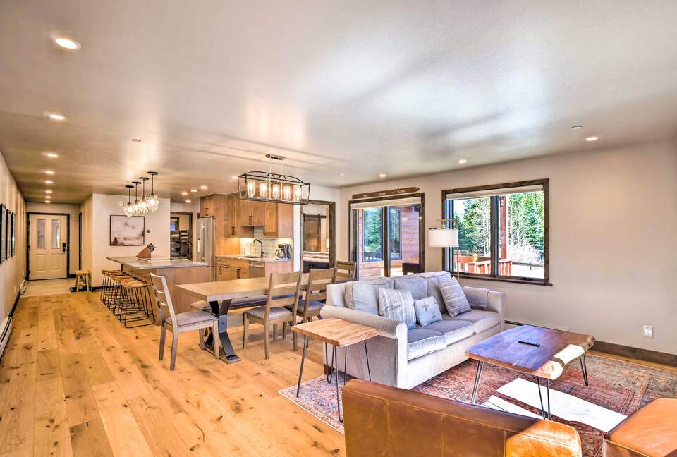 Ski-In/Ski-Out Condo Steps to Snowflake Chair - Breckenridge, Colorado