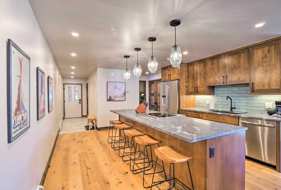 Ski-In/Ski-Out Condo Steps to Snowflake Chair - Breckenridge, Colorado