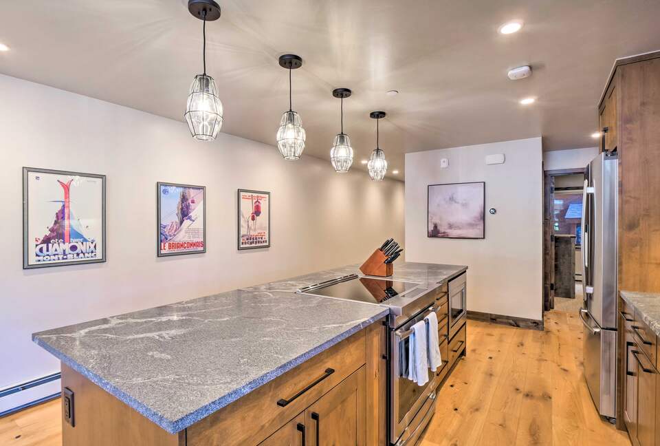 Ski-In/Ski-Out Condo Steps to Snowflake Chair - Breckenridge, Colorado