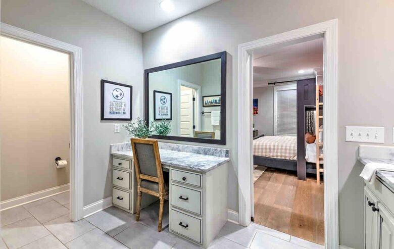 Premium Gulch Home - 10 Beds - Skyline Views! - Nashville, Tennessee