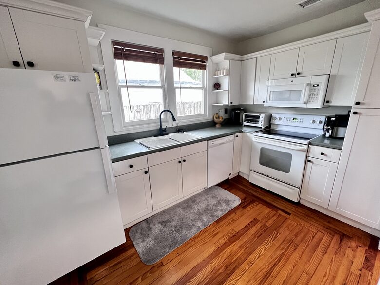 Craftsman Bungalow in Historic Kenwood - 3 Blocks to Central Ave! - St. Petersburg, Florida