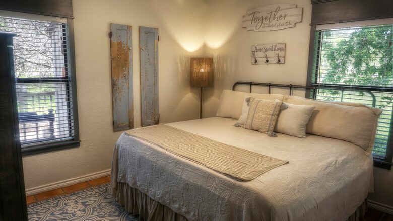 Frio River Ranch House on Gated 30 ACRES | Great for Fishing on Private Riverfront! - Leakey, Texas