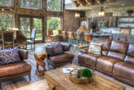 Frio River Ranch House on Gated 30 ACRES | Great for Fishing on Private Riverfront! - Leakey, Texas