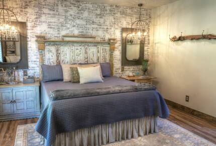 Frio River Ranch House on Gated 30 ACRES | Great for Fishing on Private Riverfront! - Leakey, Texas