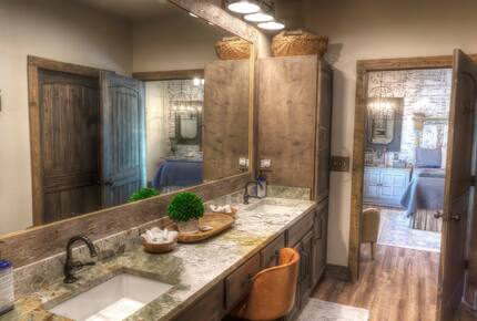 Frio River Ranch House on Gated 30 ACRES | Great for Fishing on Private Riverfront! - Leakey, Texas