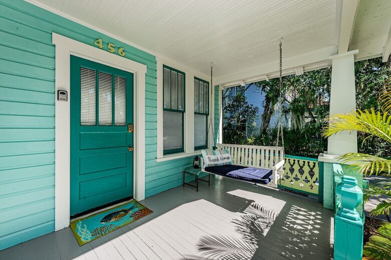 Quaint Bungalow just off Main Street - Dunedin, Florida