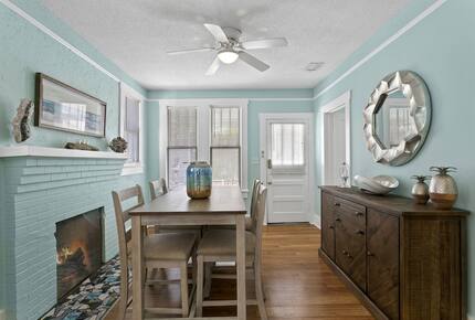 Quaint Bungalow just off Main Street - Dunedin, Florida