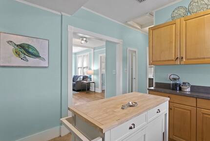 Quaint Bungalow just off Main Street - Dunedin, Florida