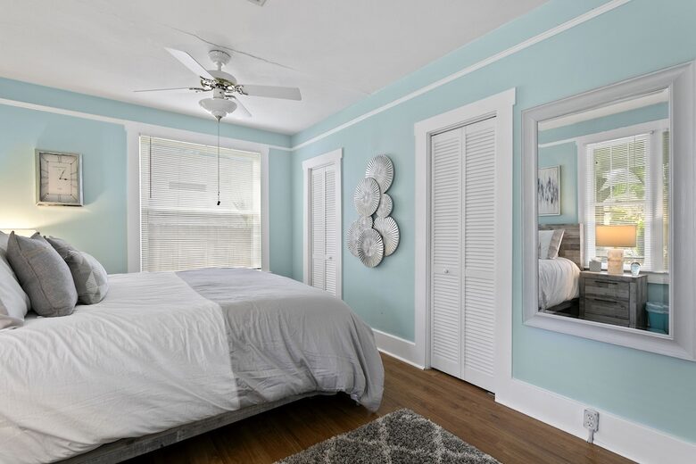 Quaint Bungalow just off Main Street - Dunedin, Florida