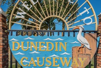 Quaint Bungalow just off Main Street - Dunedin, Florida