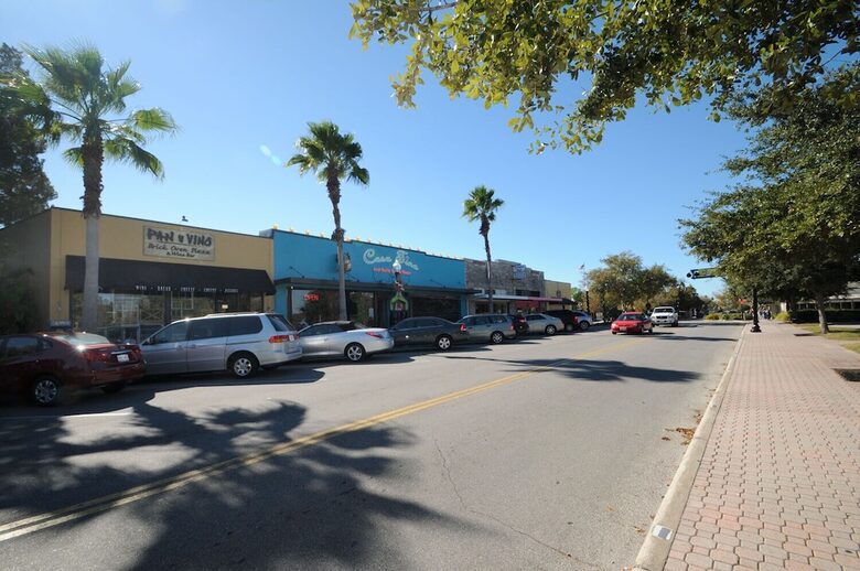 Quaint Bungalow just off Main Street - Dunedin, Florida
